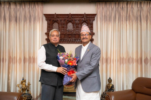 परराष्ट्रमन्त्री साउद र भारतीय राजदूत श्रीवास्तवबीच भेटवार्ता